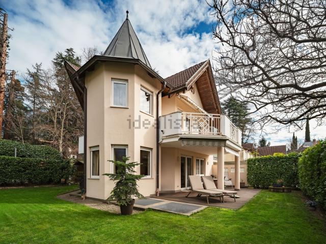 Villetta a schiera in vendita di 287 m² in Via Scena, 26