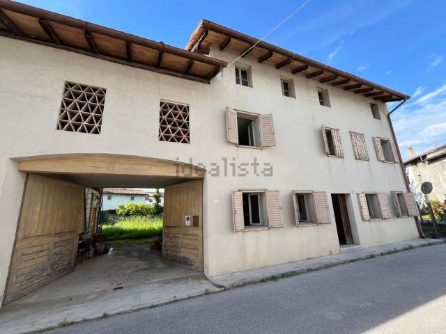 Villetta a schiera in vendita di 290 m² in Via Giuseppe Mazzini, 11