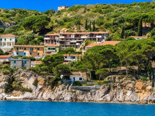 Villetta a schiera in vendita di 290 m² in Via del Castello, 57