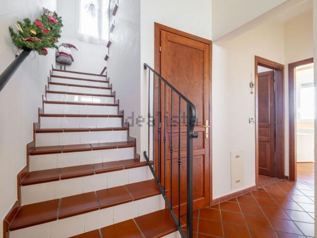 Villetta a schiera in vendita di 290 m² in Via Tortorelli