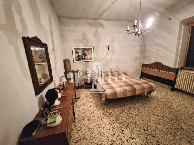 Villetta a schiera in vendita di 299 m² in Via Guglielmo Marconi, 50013