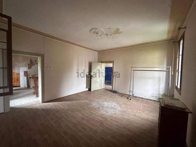 Villetta a schiera in vendita di 300 m² in Via 18 Giugno, 13