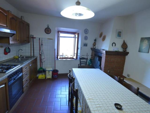 Villetta a schiera in vendita di 300 m² in Via del Colle