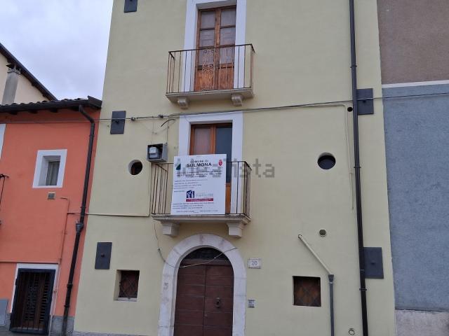 Villetta a schiera in vendita di 300 m² in Via Pola