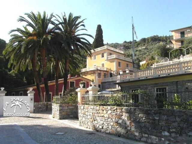 Villetta a schiera in vendita di 300 m² in Viale la Torre