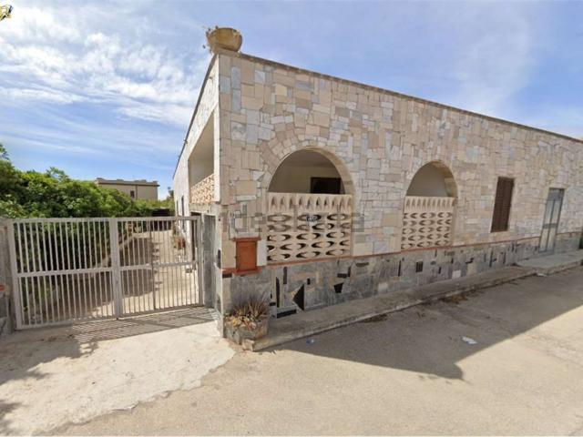 Villetta a schiera in vendita di 312 m² in Via delle Margherite, 19