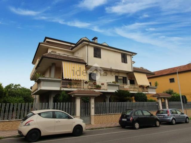 Villetta a schiera in vendita di 320 m² in Via Madonna di Pompei, 51