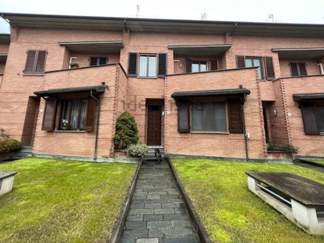 Villetta a schiera in vendita di 320 m² in Viale Milite Ignoto