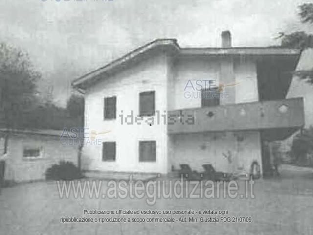 Villetta a schiera in vendita di 322 m² in Via Santa Lucia, 20