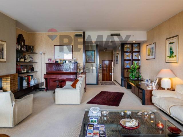 Villetta a schiera in vendita di 323 m² in Via Cardinale Nava, 12