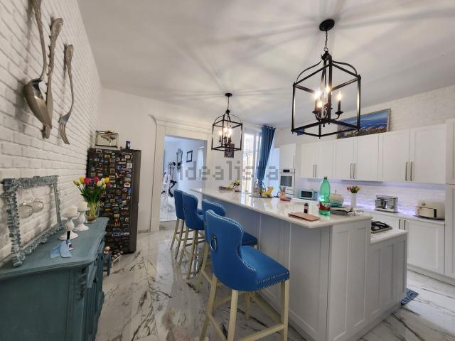 Villetta a schiera in vendita di 330 m² in Via Giotto