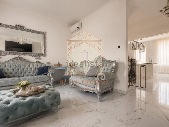 Villetta a schiera in vendita di 330 m² in Via Giotto