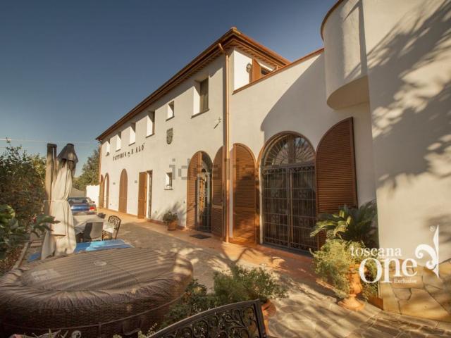 Villetta a schiera in vendita di 330 m² in Via Grotta delle Fate, 112