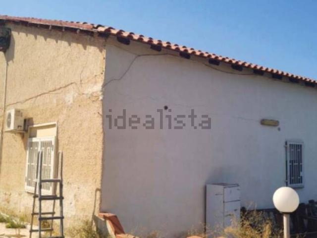Villetta a schiera in vendita di 333 m² in Contrada Castelluccio