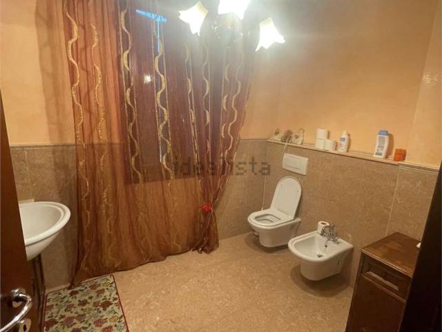 Villetta a schiera in vendita di 335 m² in Via Andrea LONGHI, 4