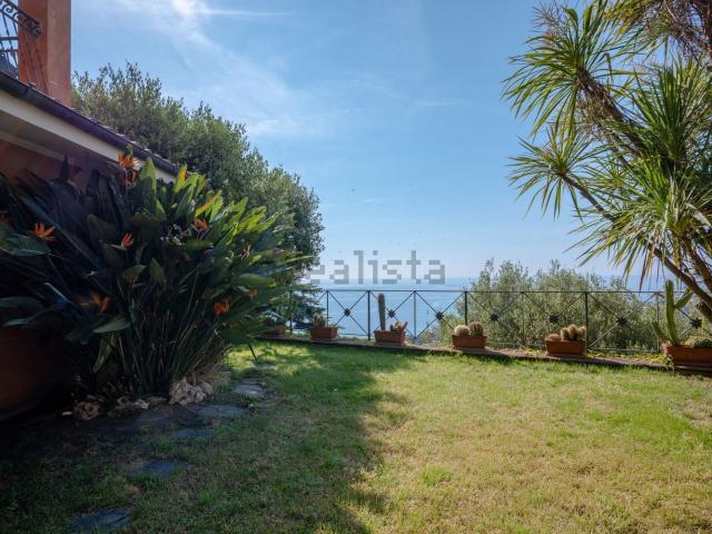 Villetta a schiera in vendita di 340 m² in Via Poggio dell&apos Orizzonte, 56
