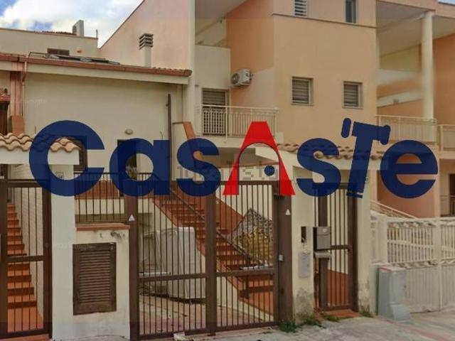 Villetta a schiera in vendita di 342 m² in Viale Unita d&apos Italia, 92