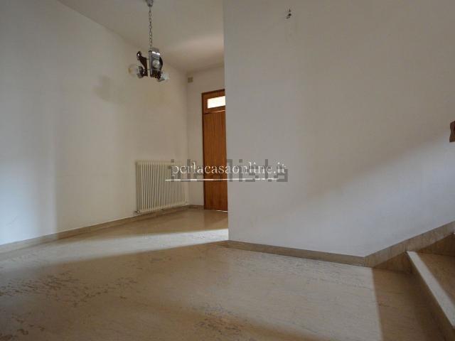 Villetta a schiera in vendita di 343 m² in Via Domenico Bazzoli