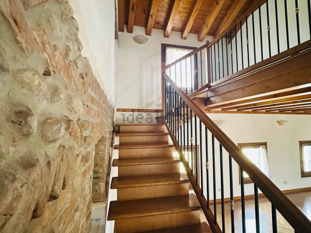 Villetta a schiera in vendita di 350 m² in Via Cà Boina