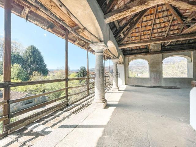 Villetta a schiera in vendita di 360 m² in Via Monte Rosa, 4
