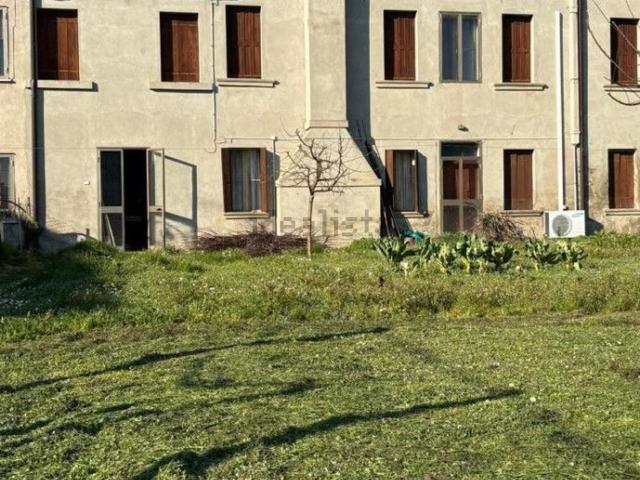 Villetta a schiera in vendita di 365 m²