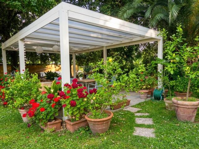 Villetta a schiera in vendita di 390 m² in Via di Mezzo Nord