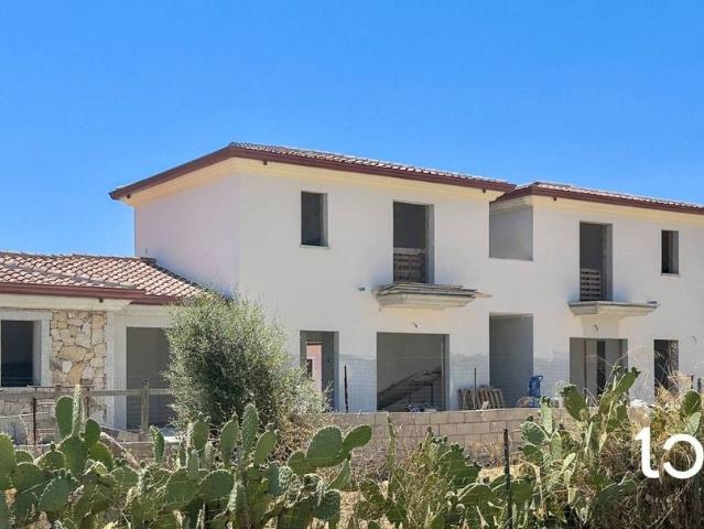Villetta a Schiera in vendita San Teodoro, Italia