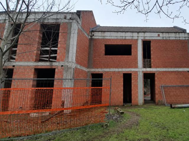 Villetta a schiera nuova in via isabella chiodi 18, Gamalero