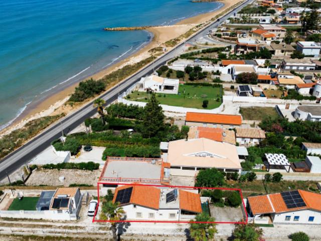 Villetta a 10 metri dal Mare
