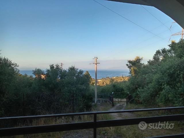 Villetta Altavilla milicia con terrazza