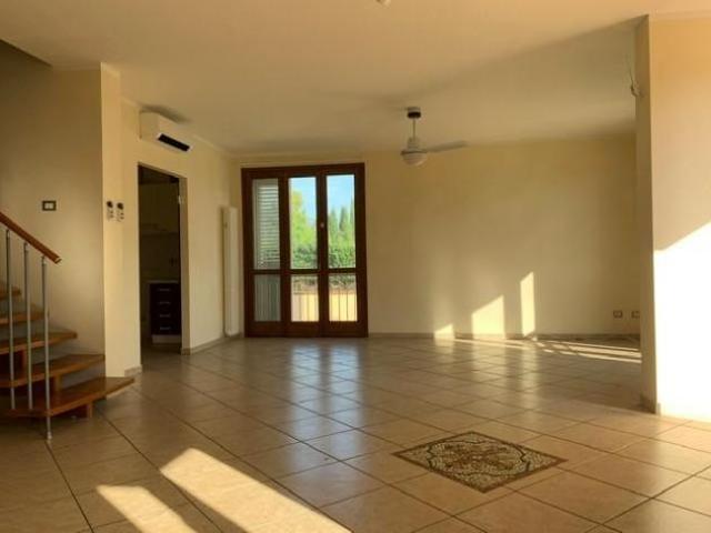 Villetta bifamiliare in vendita a Campo San Giuliano Terme 230 mq Rif: 1424430