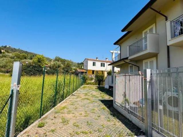 Villetta bifamiliare in vendita a Capezzano Pianore Camaiore 120 mq Rif: 1428978