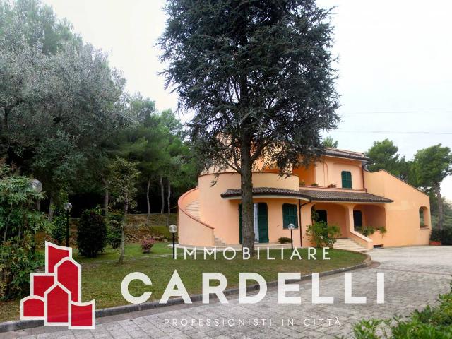 Villetta bifamiliare in vendita a Civitanova Marche, Contrada Asola