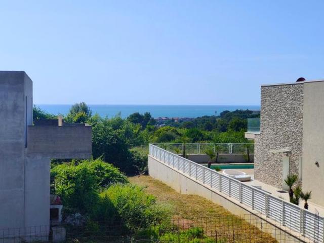 Villetta bifamiliare in vendita a Livorno 300 mq Rif: 1330830