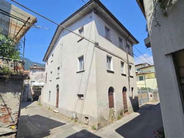 Villetta bifamiliare in vendita a Massa 270 mq Rif: 1279200