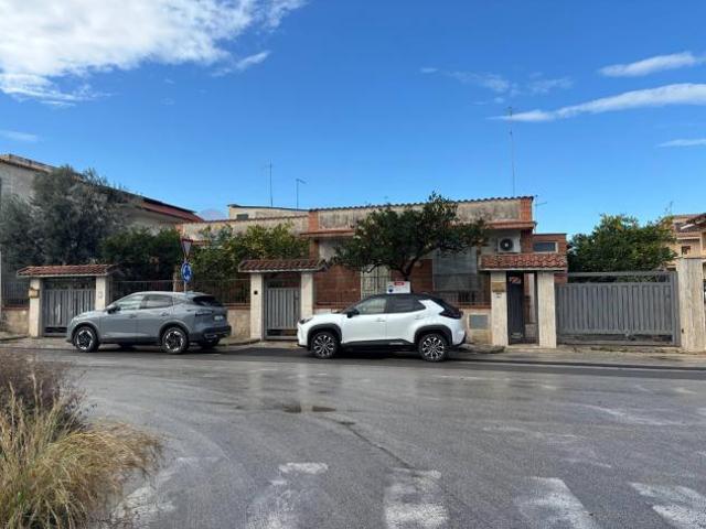 Porzione di villa in vendita a Siracusa, Pizzuta