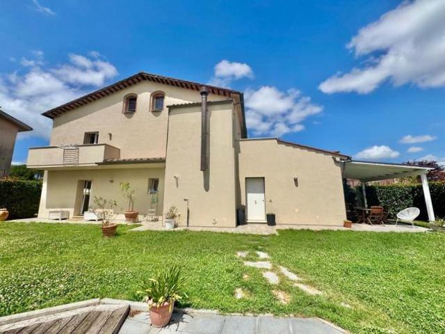 Villetta bifamiliare in vendita a Ponsacco 230 mq Rif: 1417966