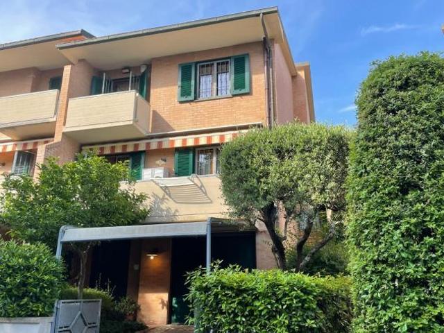 Villetta a schiera in vendita a Ponte a Egola San Miniato 215 mq Rif: 1326926