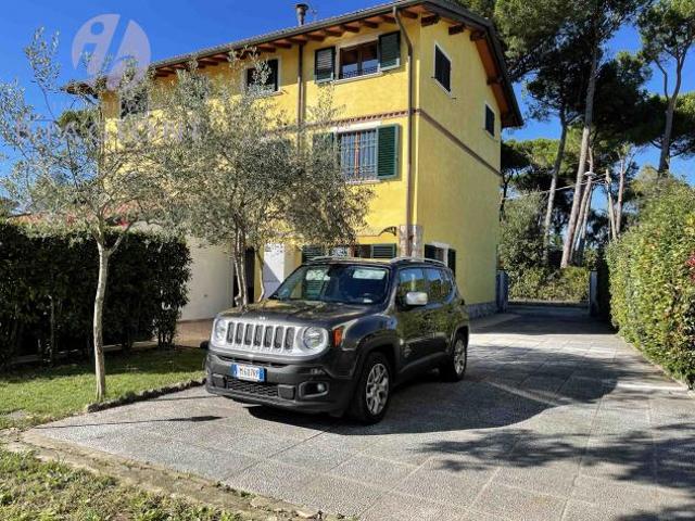Villetta bifamiliare in vendita a Tonfano Pietrasanta 150 mq Rif: 1082876