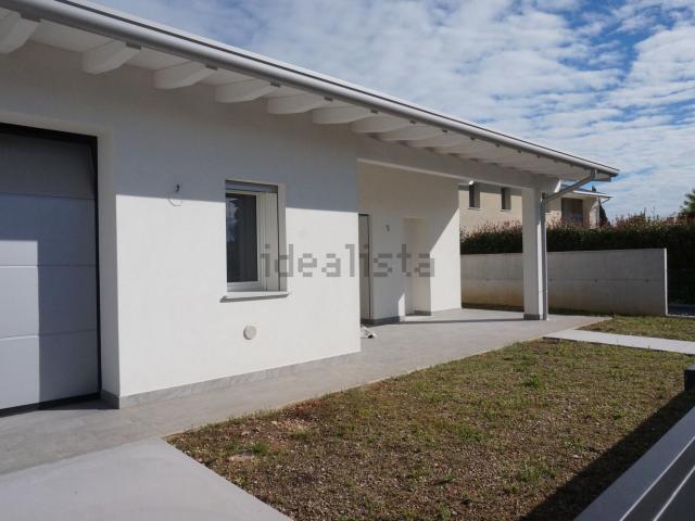 Villetta bifamiliare in vendita di 143 m² in Borgo Casoni
