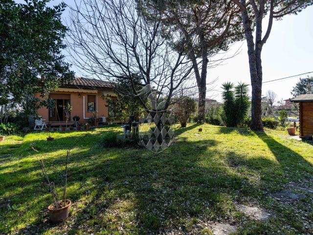 Villetta bifamiliare in vendita di 143 m² in Via cafaggio