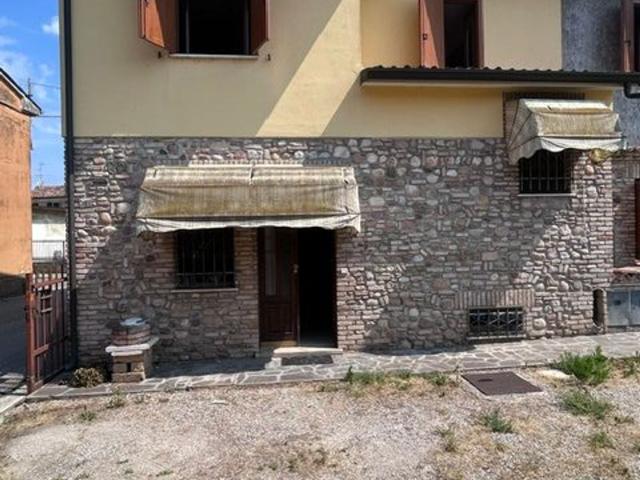 Villetta bifamiliare in vendita di 140 m² in Borgo Tirolo