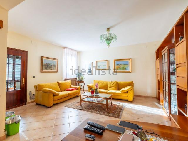 Villetta bifamiliare in vendita di 140 m² in Fondamenta di Santa Caterina, 27