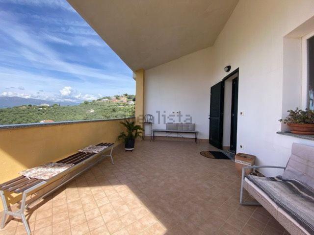 Villetta bifamiliare in vendita di 140 m² in Strada Cason della Guardia