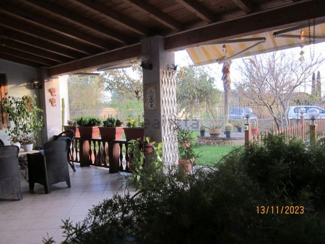 Villetta bifamiliare in vendita di 140 m² in Strada Provinciale del Pollino