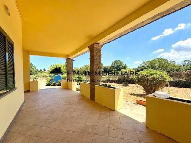 Villetta bifamiliare in vendita di 140 m² in Via Venere