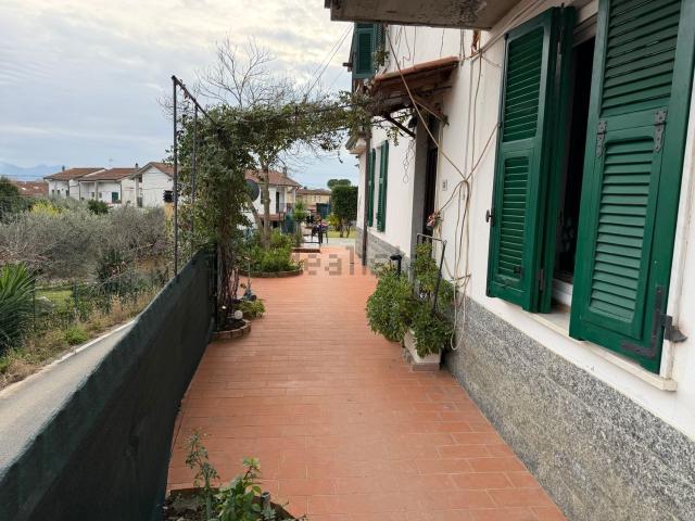 Villetta bifamiliare in vendita di 140 m² in Via Visola, 31