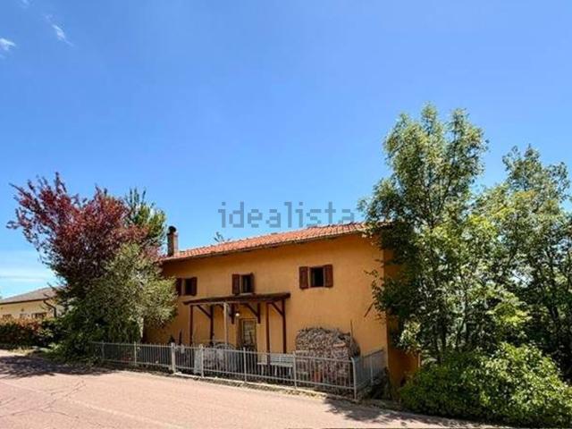 Villetta bifamiliare in vendita di 140 m² in Via Bombiana