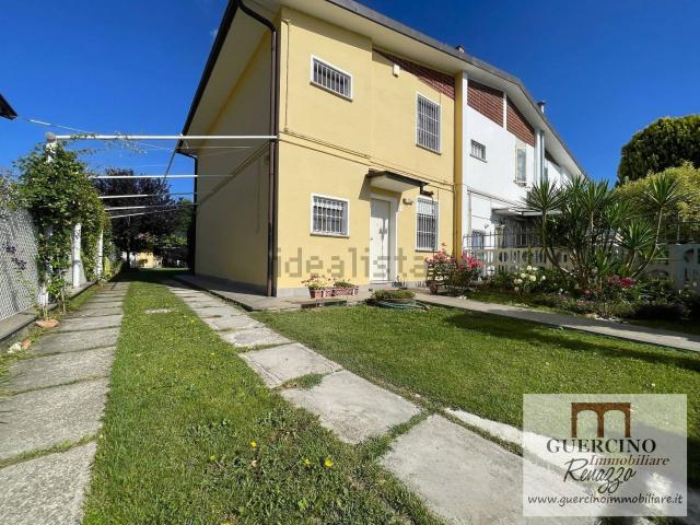 Villetta bifamiliare in vendita di 140 m² in Via Bondenese, 57