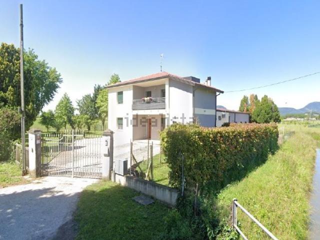 Villetta bifamiliare in vendita di 140 m² in Via Chiodare, 43